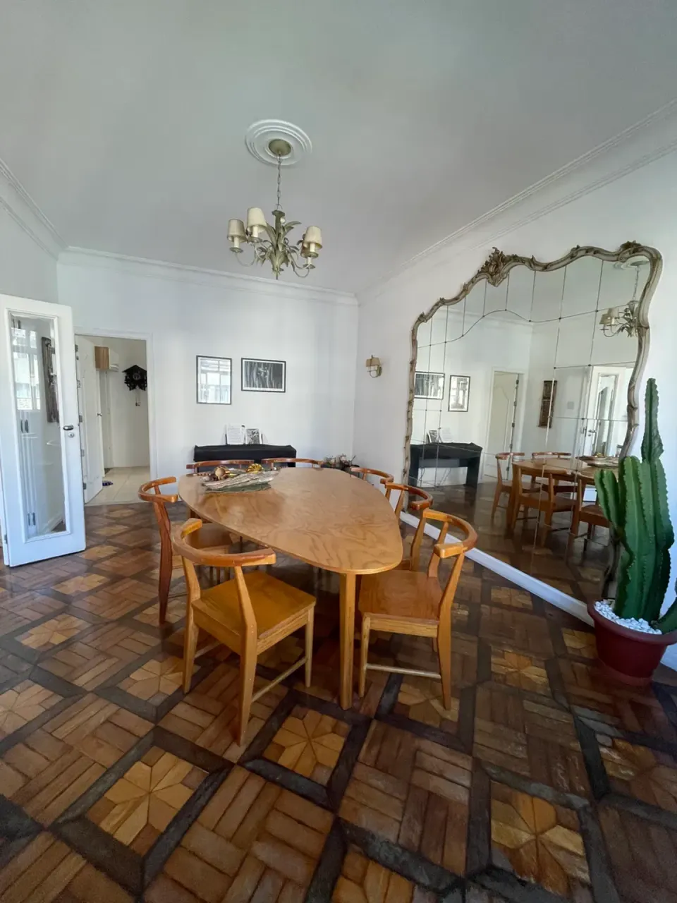 Apartamento mobiliado com 4 quartos e 5 banheiros — photo 4