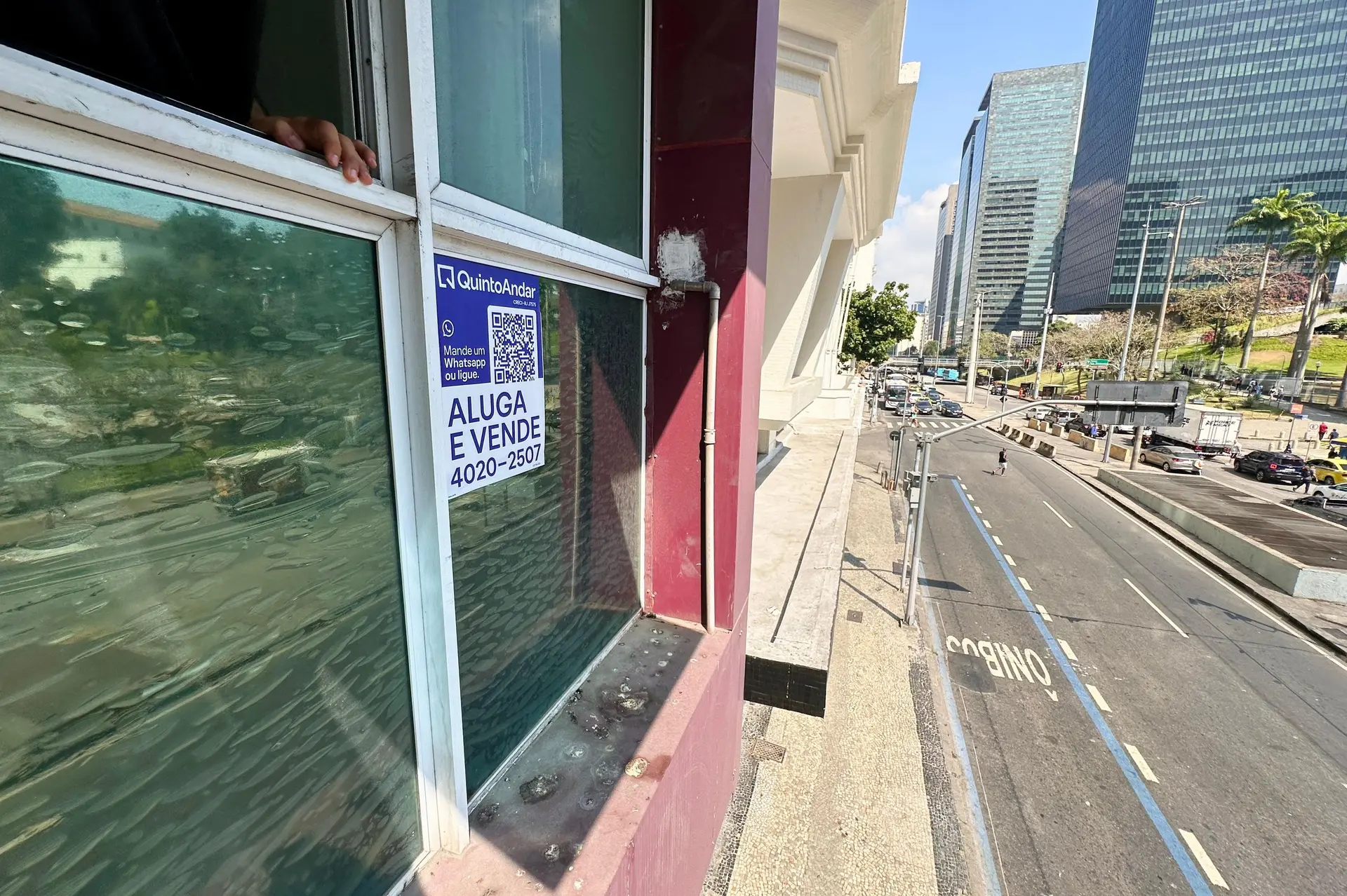 1-bedroom, 1-bath apartment with no parking space — photo 13