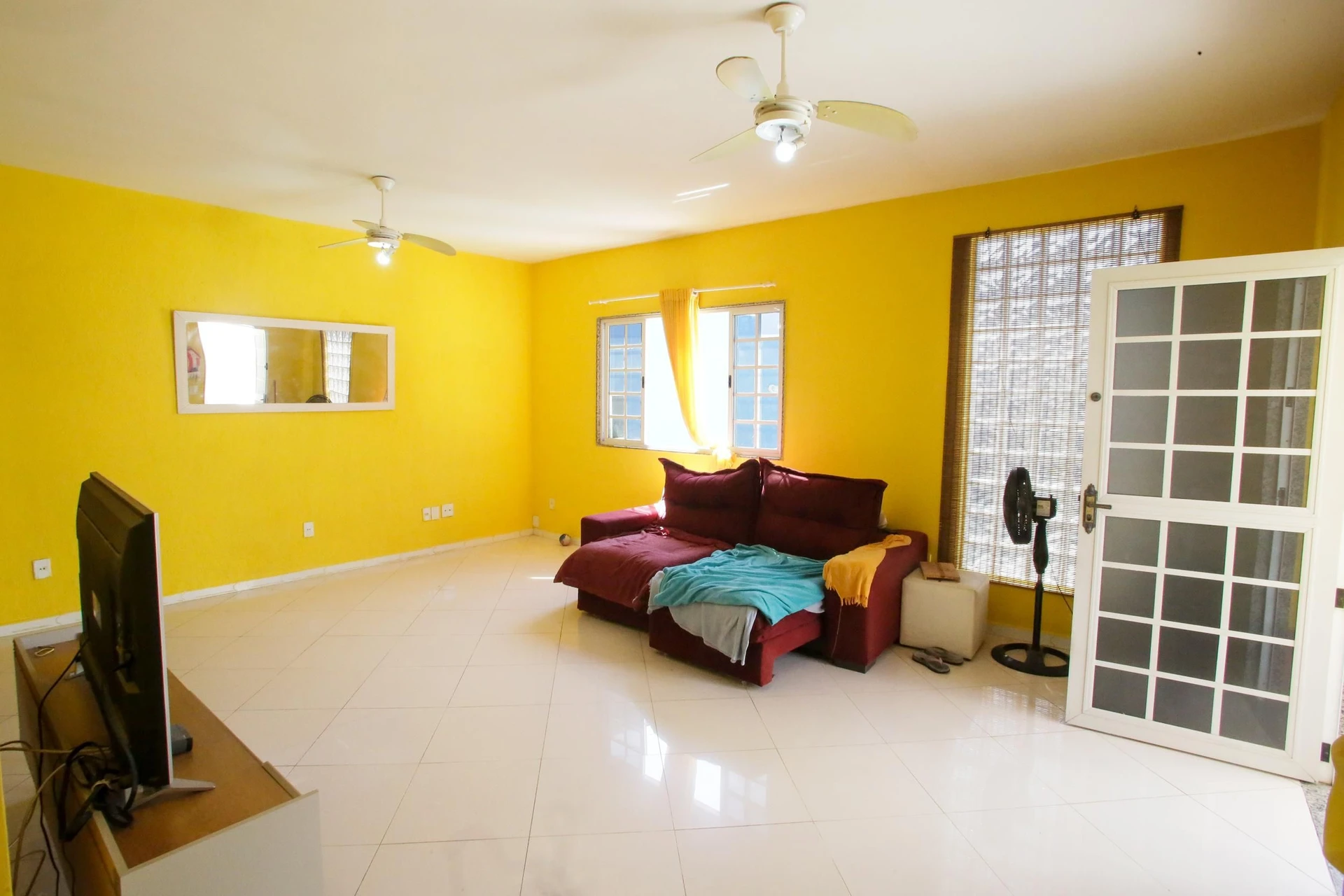 Casa em condomínio com 3 quartos e varanda — photo 2