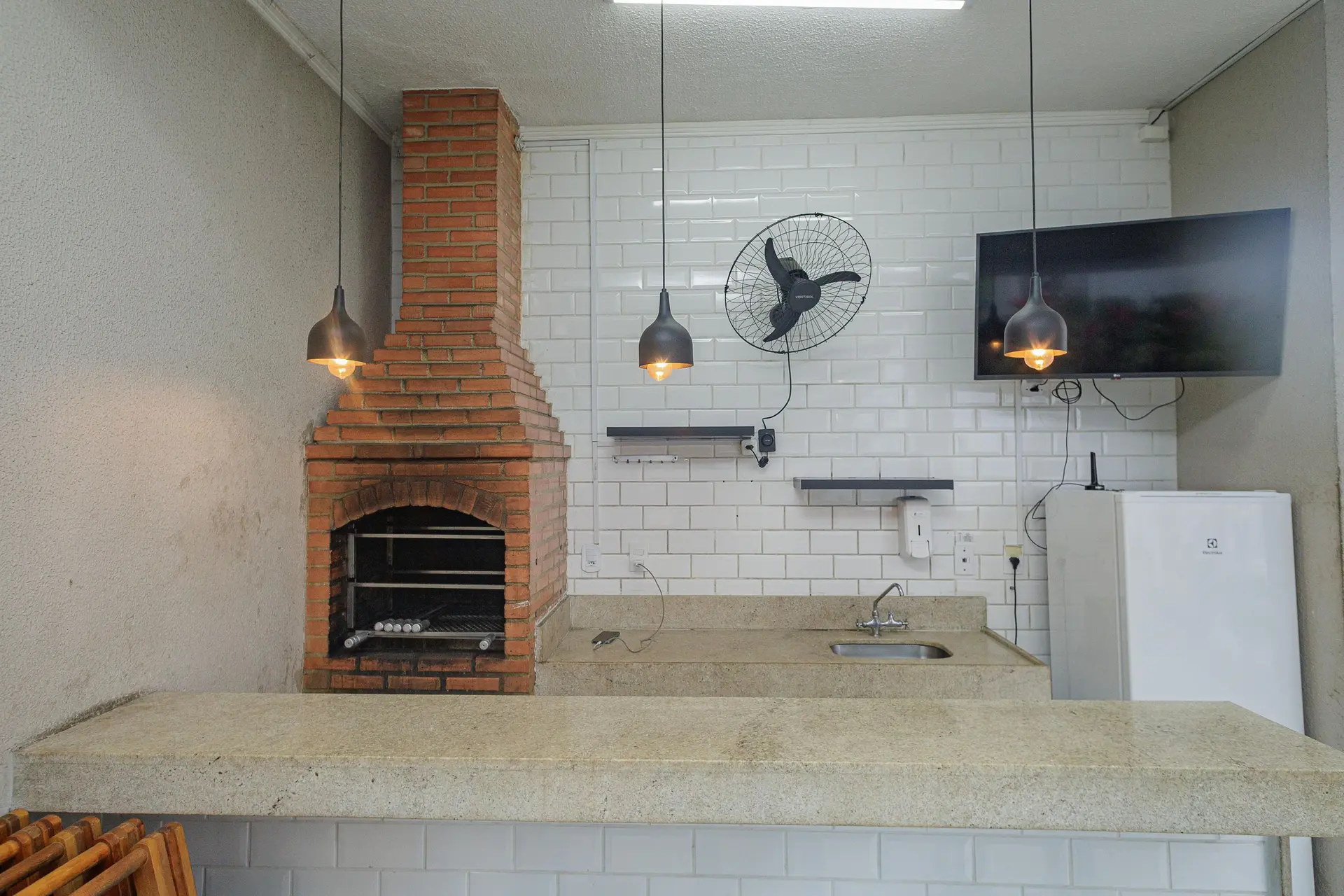 Apartment, 45 m², with wood or laminate floors — photo 13