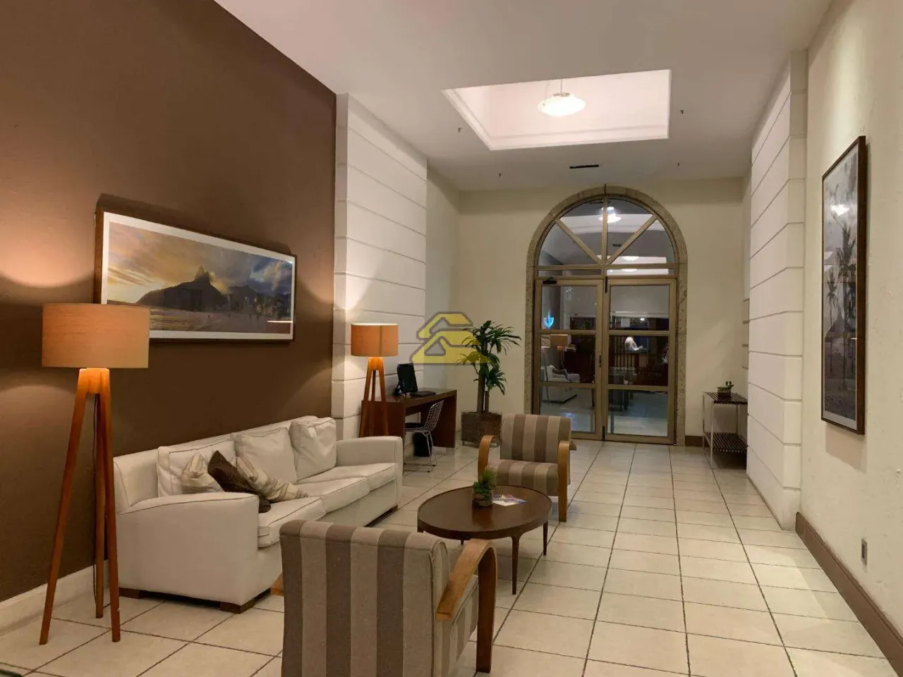 Apartamento de 1 quarto com 1 suíte e 2 banheiros — photo 11