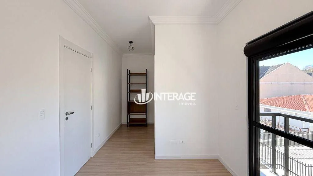 House with 3 bedrooms and 175 m², no parking — photo 22