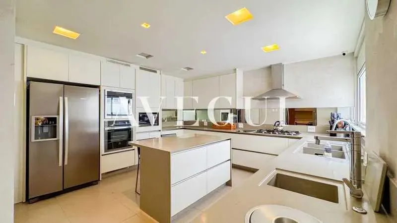 Apartamento mobiliado com 4 quartos e cozinha em conceito aberto — photo 15