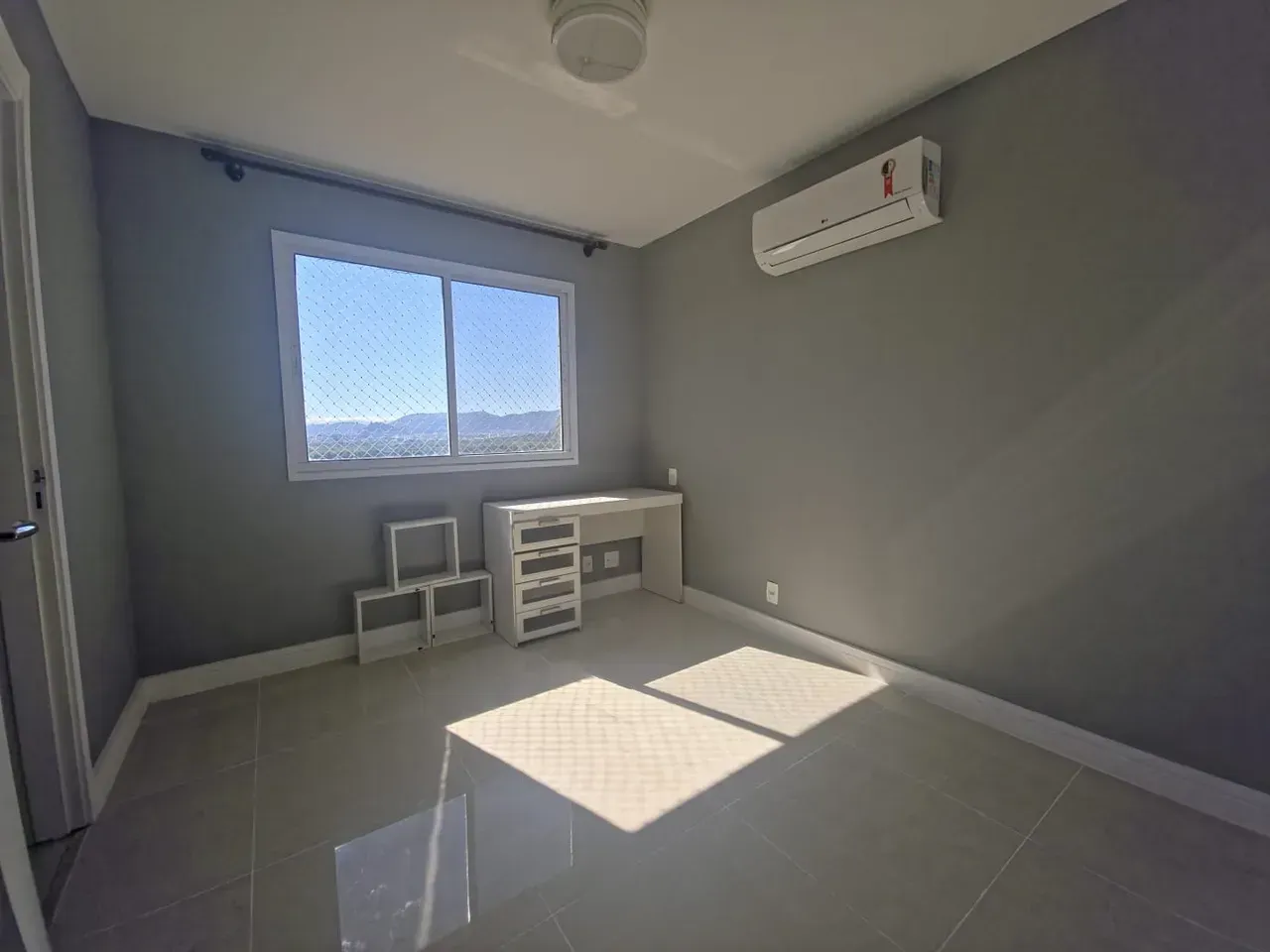Furnished apartment with 4 bedrooms, 5 bathrooms and 195 m² — photo 9