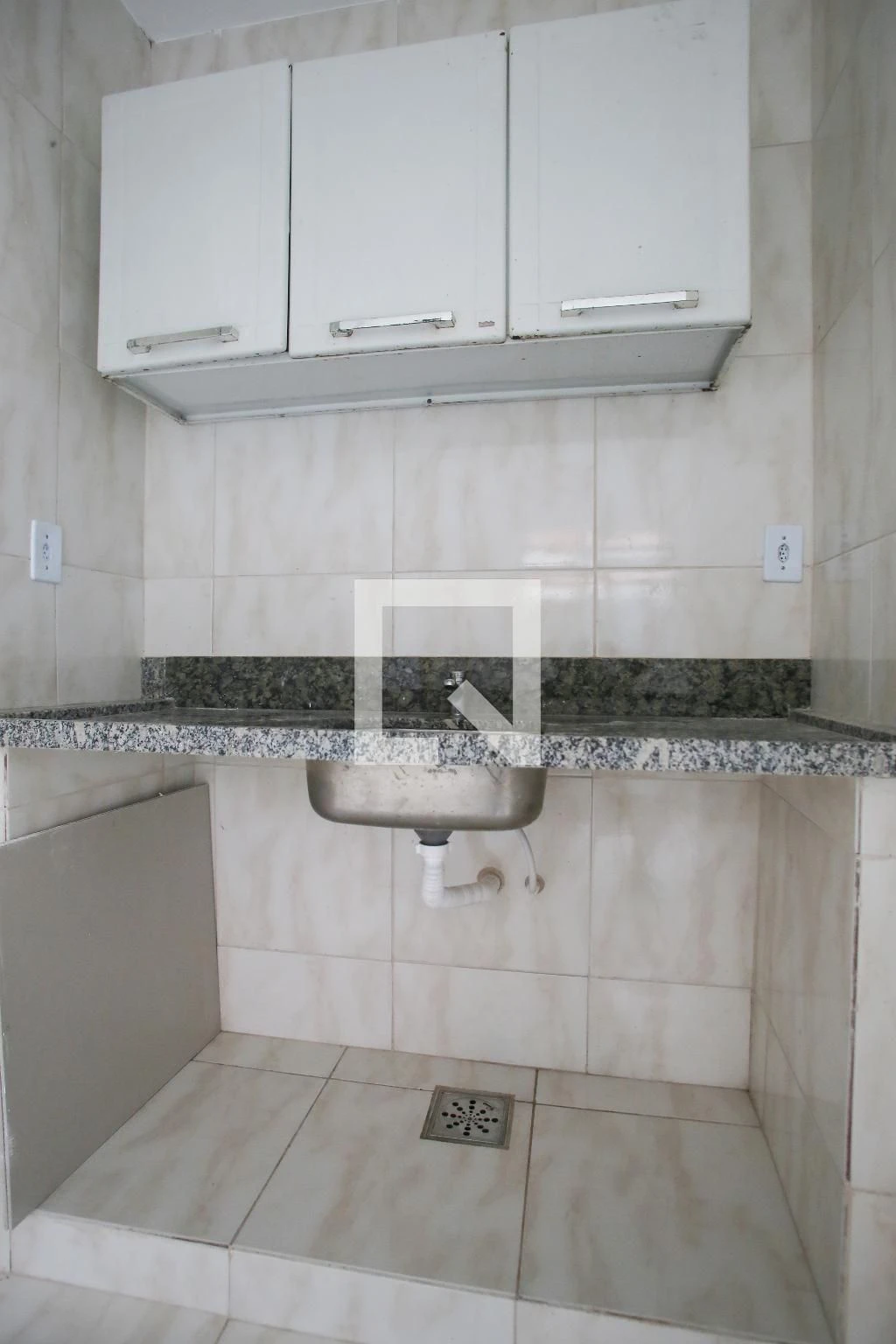 Unfurnished house with 1 bedroom and 1 bathroom — photo 3
