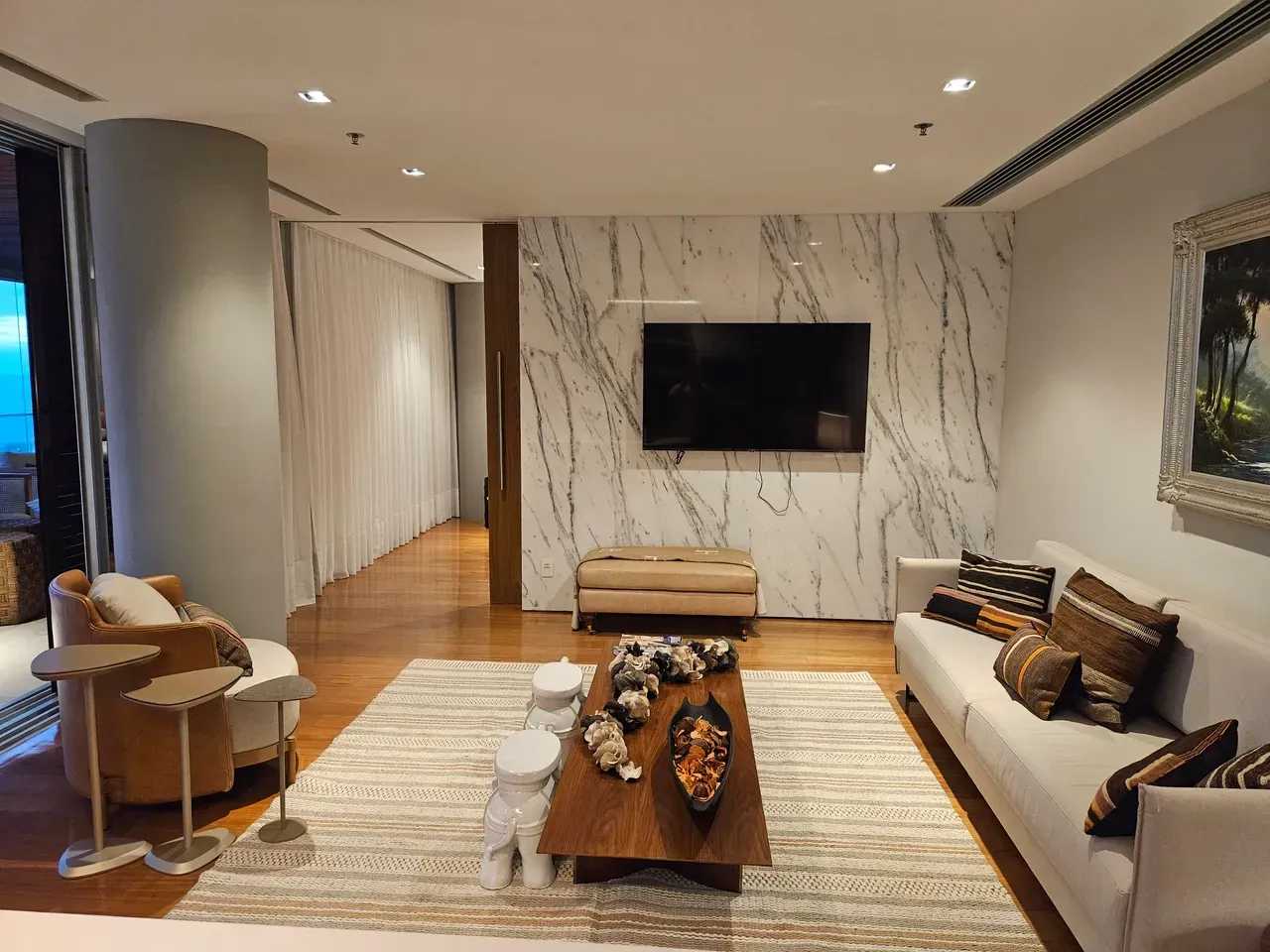 Furnished 121 m² apartment with 1 bedroom and 2 parking — photo 12