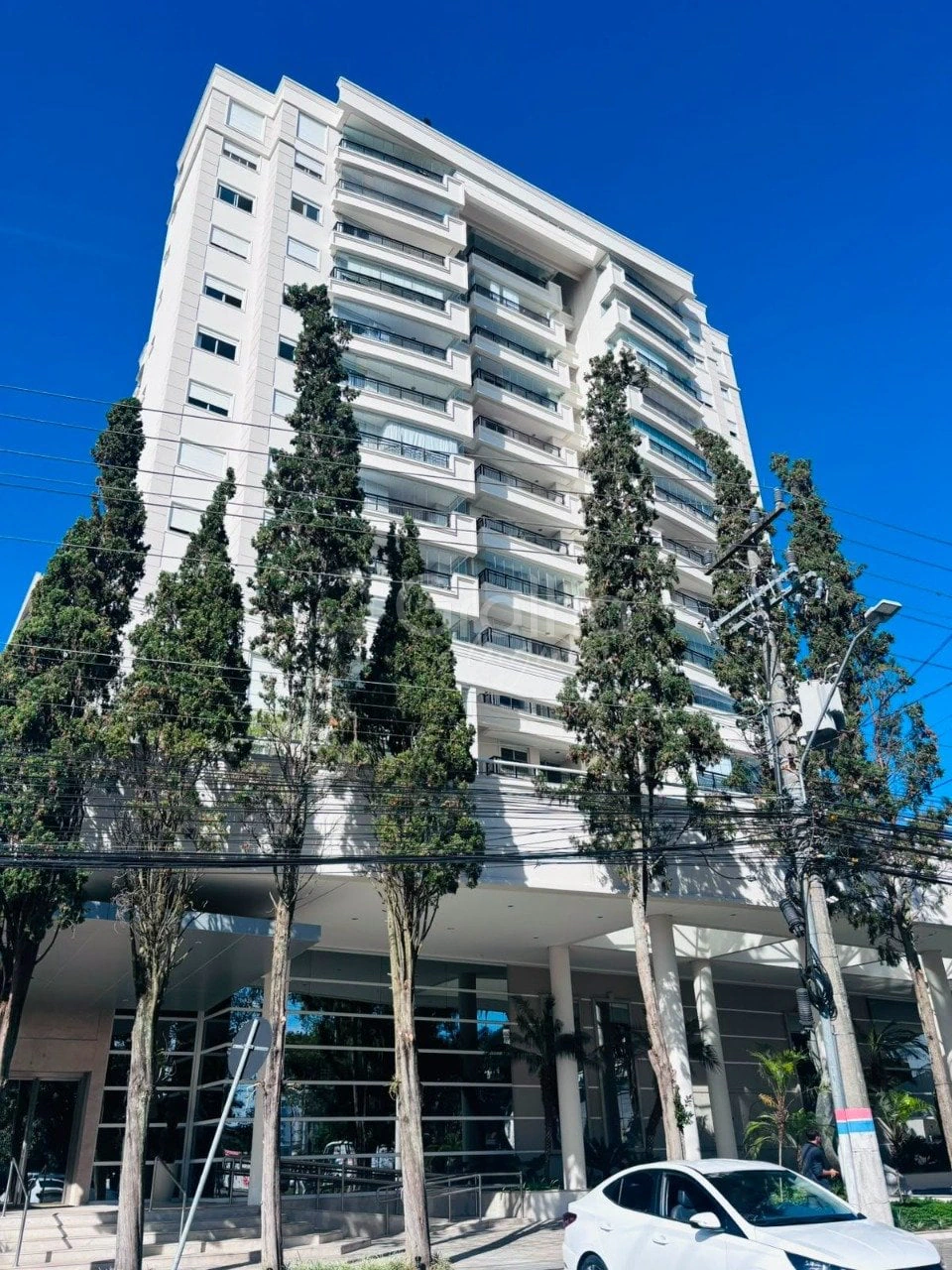 126 m² furnished apartment with 3 bedrooms and 2 parking — photo 3