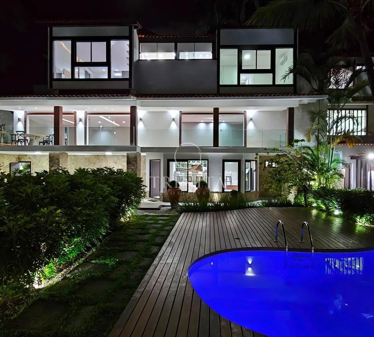 5-bedroom house with a bathtub in Rio de Janeiro — photo 2