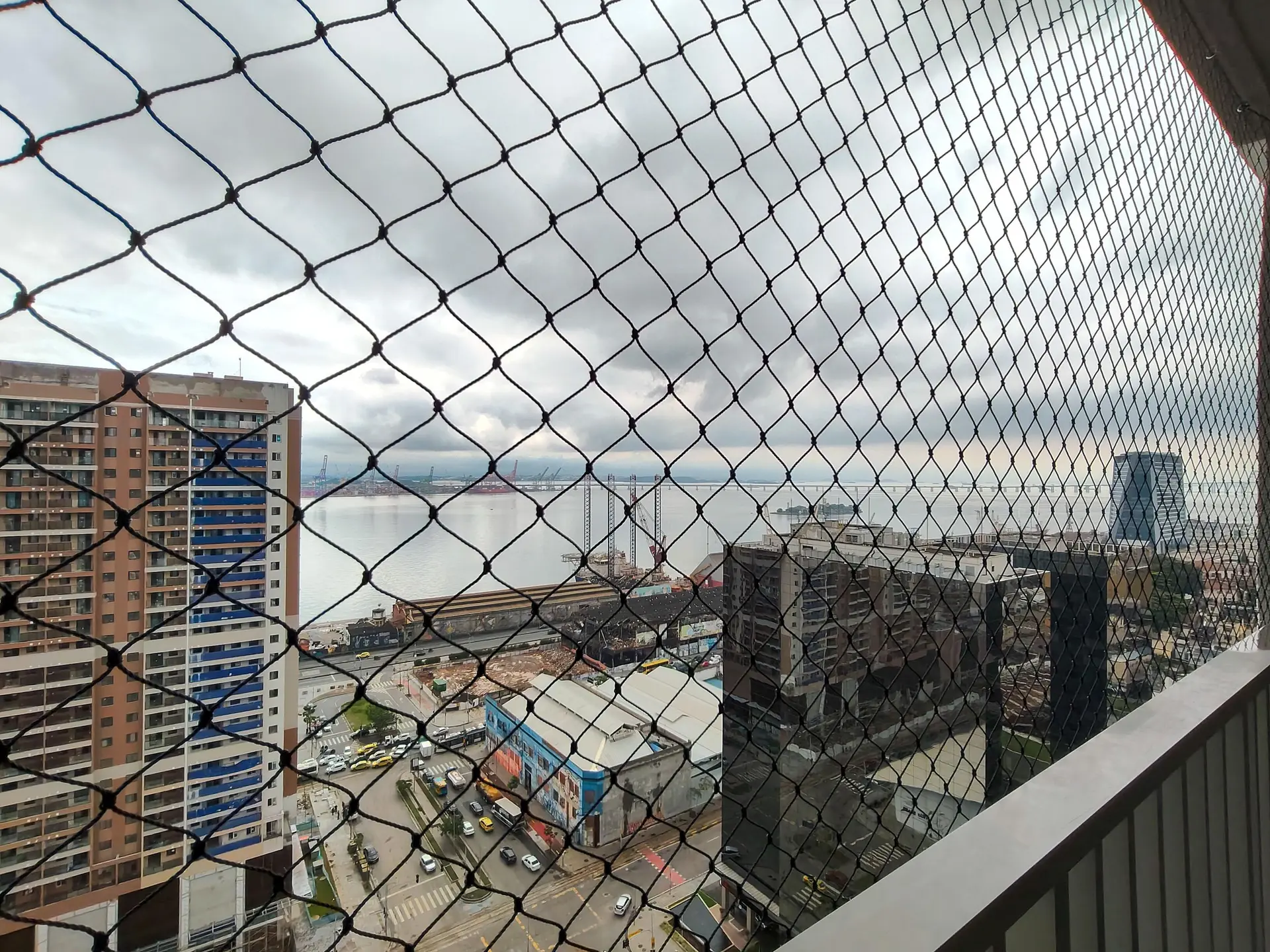 3-bedroom apartment with a water view in Rio de Janeiro — photo 50