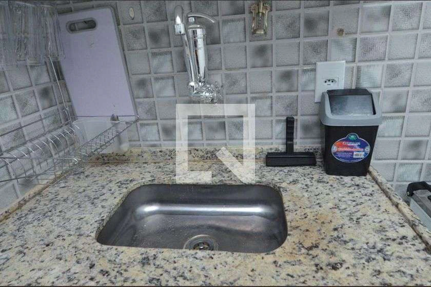 Furnished 35 m² studio with a private bathroom — photo 5