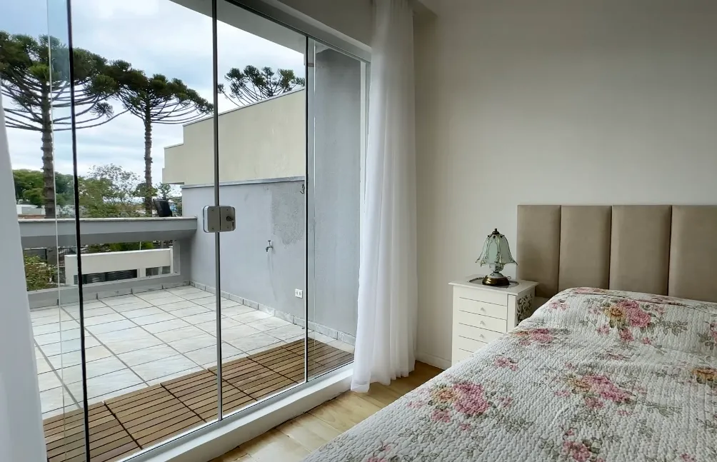 Furnished home with open-plan kitchen and 3 bedrooms — photo 21