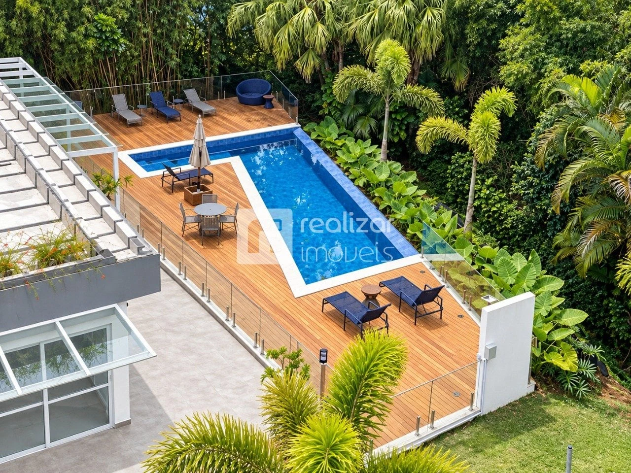 Apartment, 200 m², with a water view — photo 13