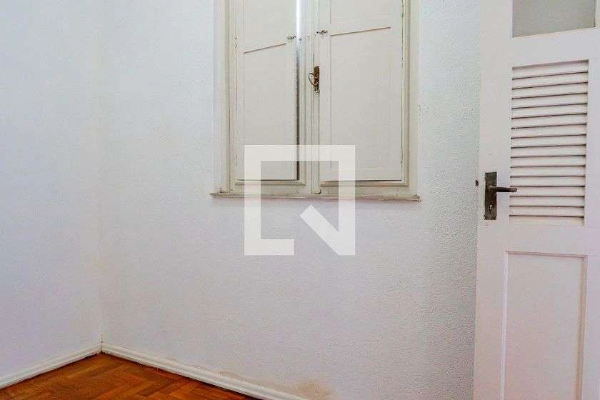 4-bedroom house with private garden and 145 m² — photo 15