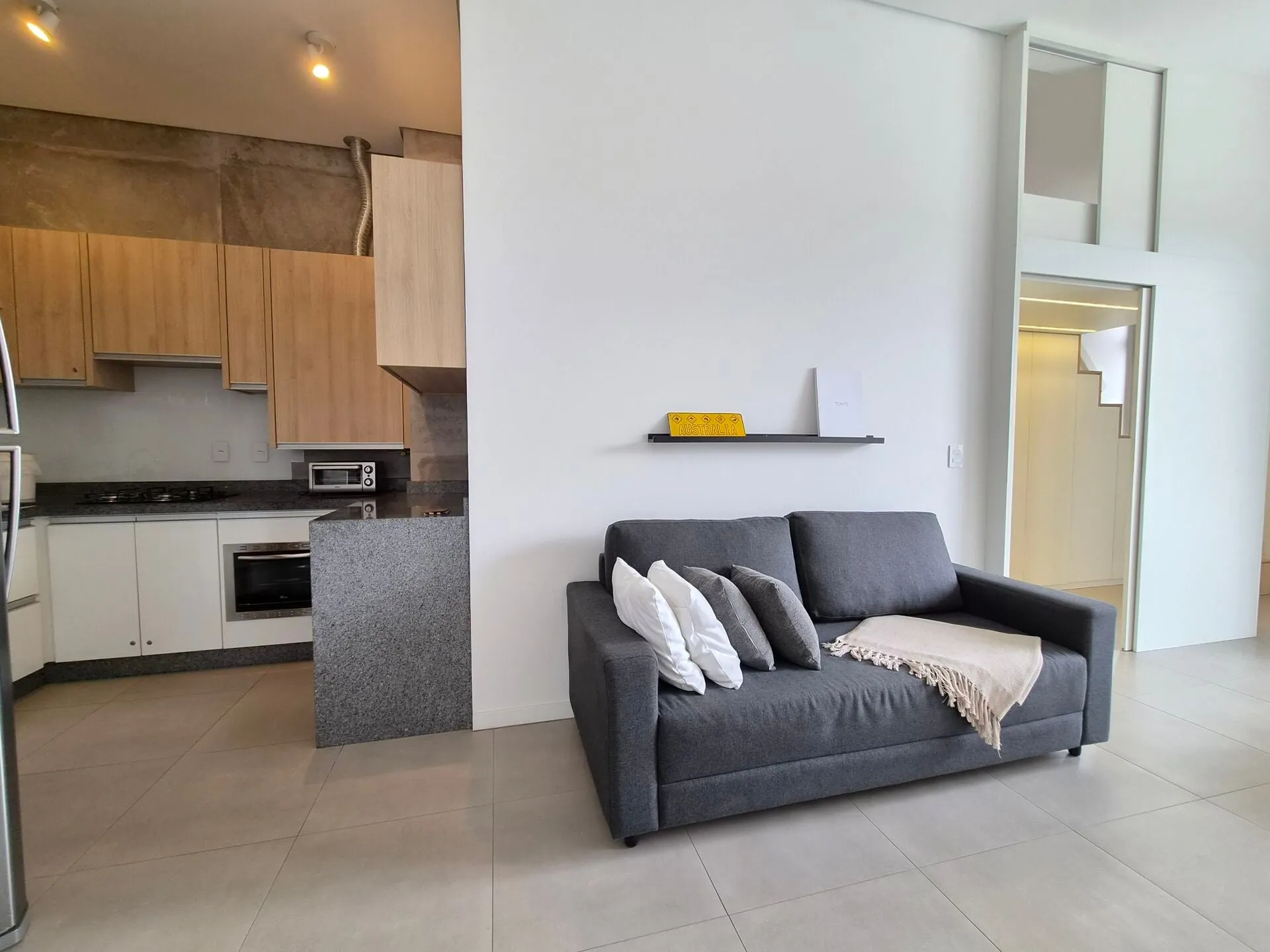 42 m² loft with mezzanine, 1 parking spot and 1 bedroom — photo 25