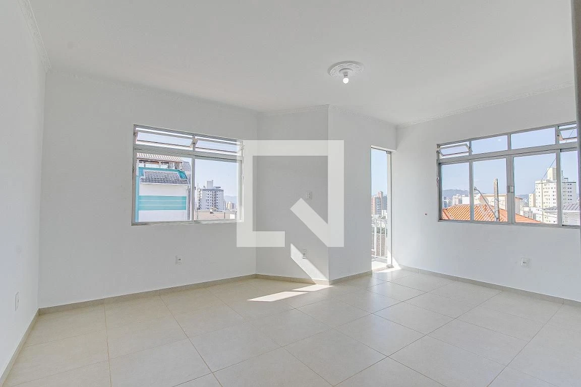 4-bedroom house with a garden in Florianópolis — photo 21