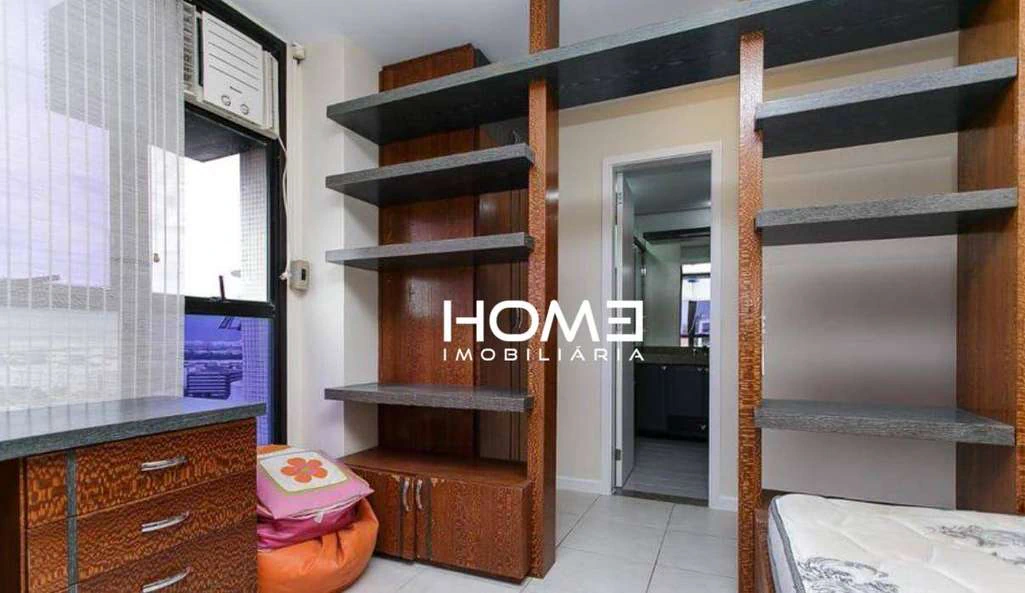 200 m² apartment with 4 bedrooms, 3 en-suite and 2 parking — photo 11