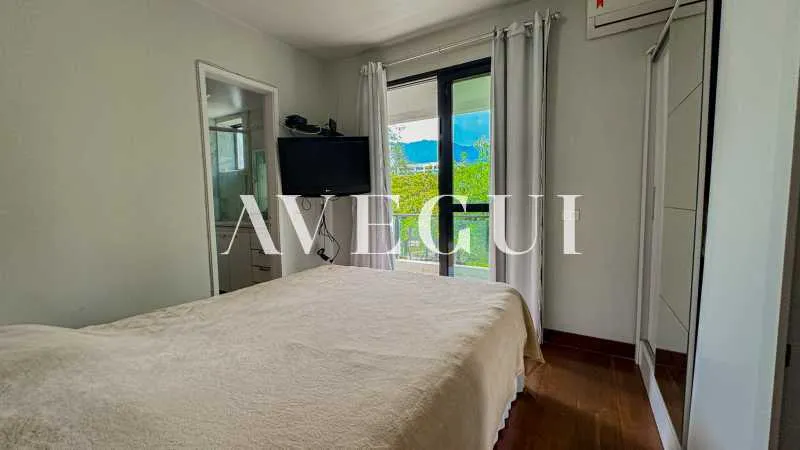 Furnished 180 m² apartment with 2 bedrooms and balcony — photo 15