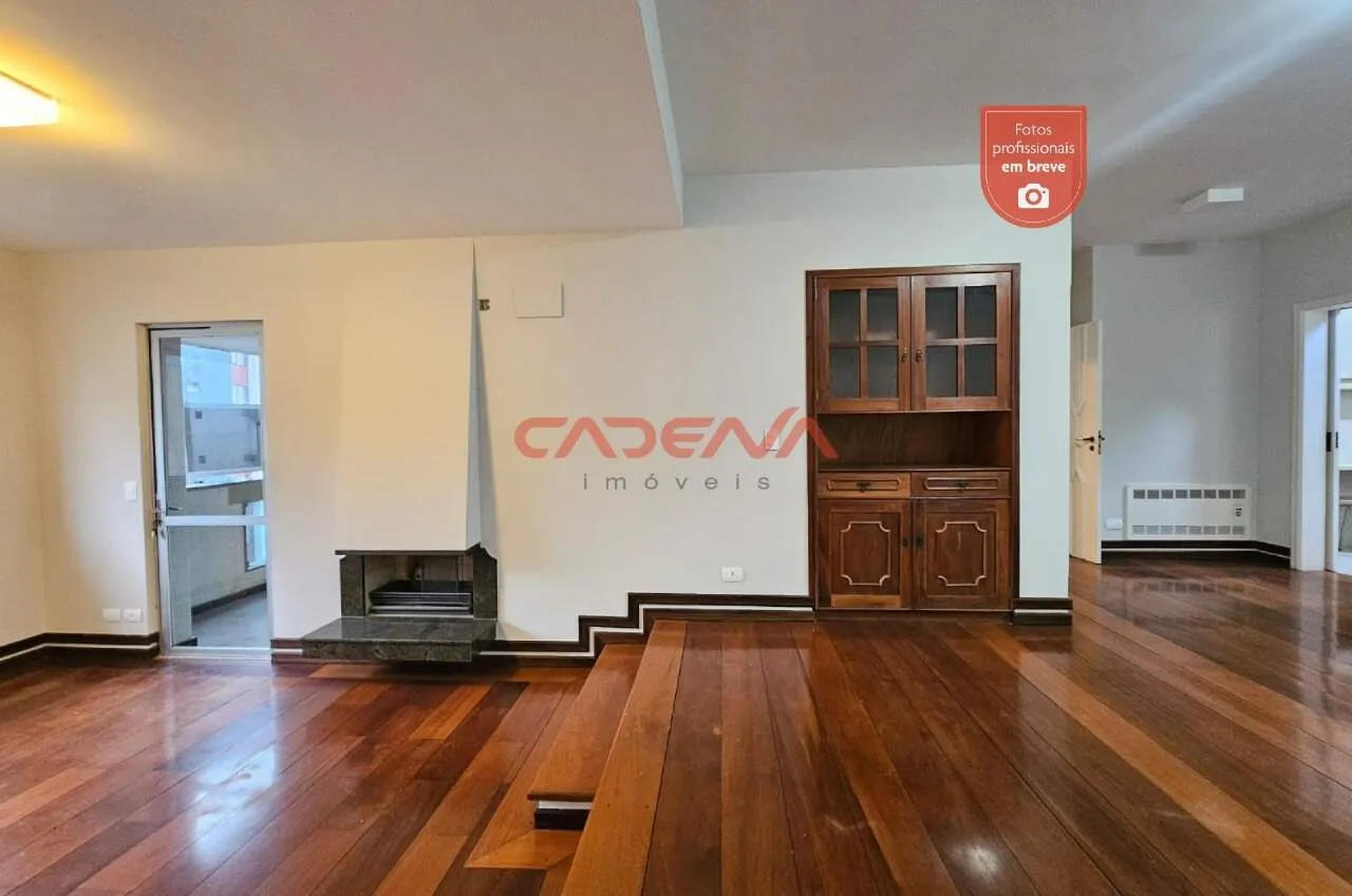 Unfurnished apartment with 4 bedrooms and 2 parking spots — photo 3