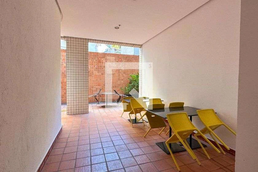 Furnished 1-bedroom apartment with glass balcony 65 m² — photo 20