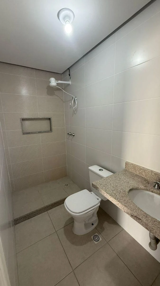 145 m² top-floor home with balcony and 2 parking spots — photo 10