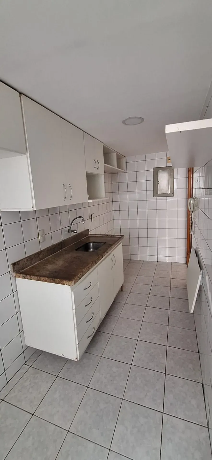 70 m² apartment with 2 bedrooms and 2 bathrooms — photo 33
