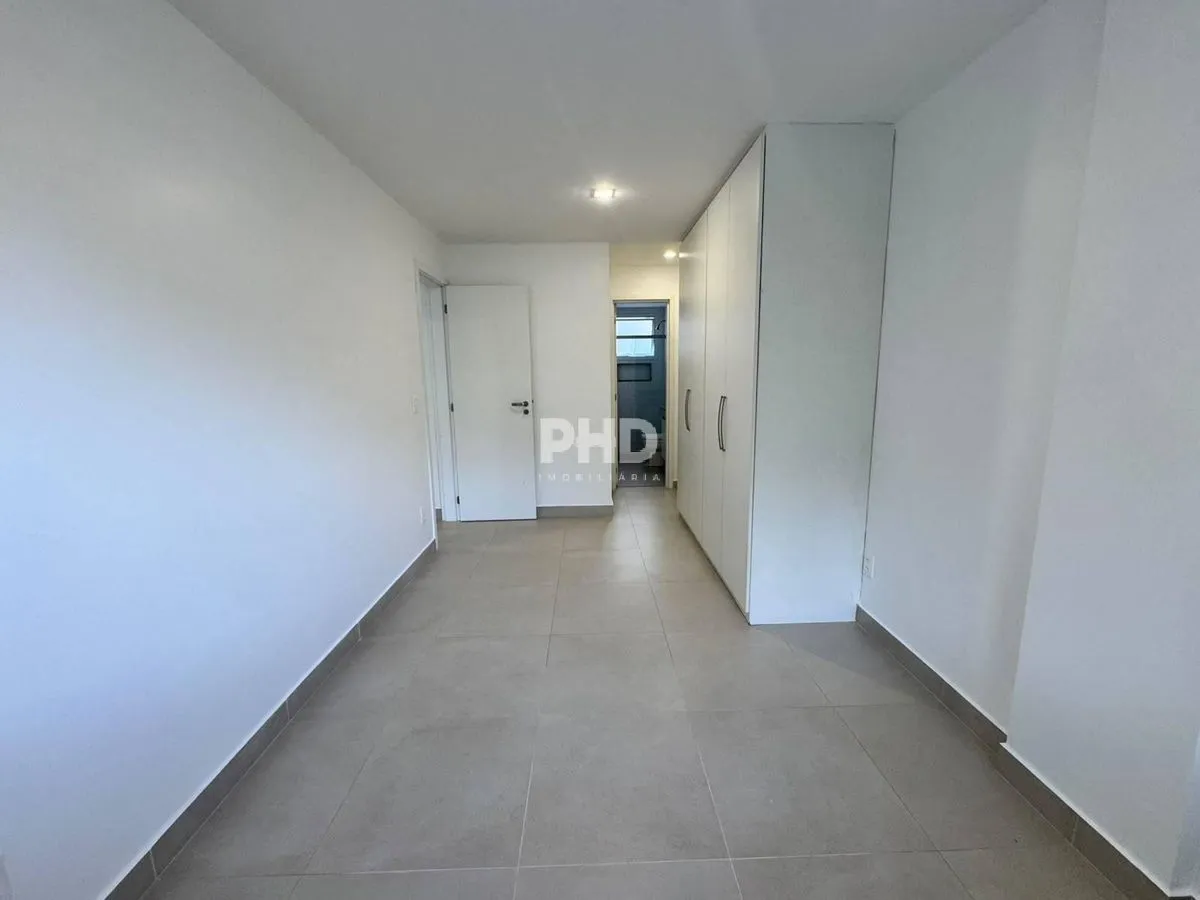 Apartment on the 1st floor with a grill on the balcony — photo 12