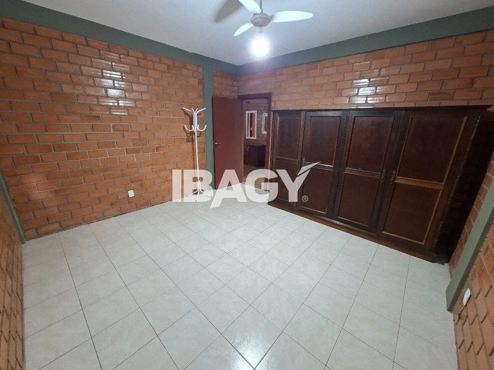 House with 4 bedrooms and balcony BBQ grill — photo 21
