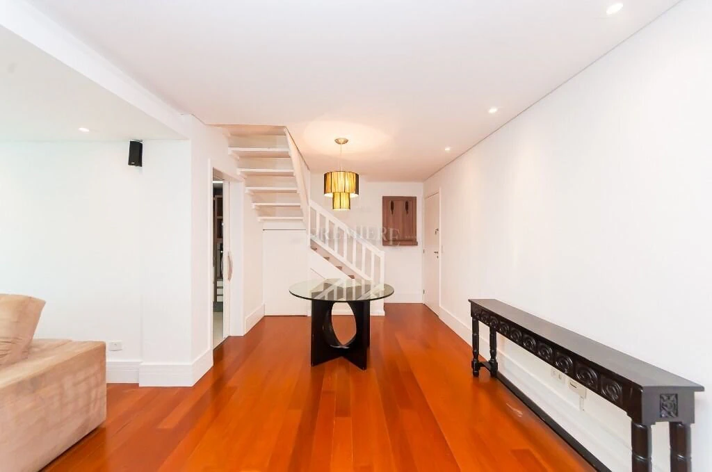 3-bedroom apartment, 1 with its own bathroom, 192 m² — photo 14