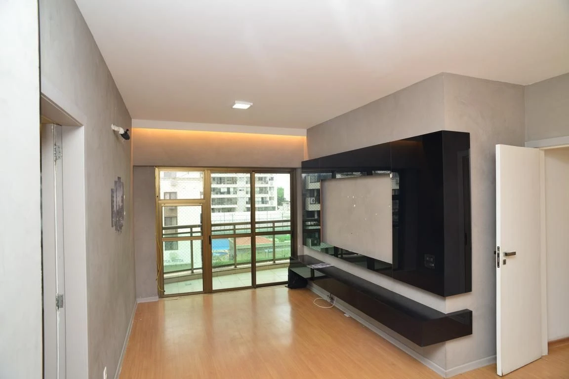 Apartamento com 2 quartos e suíte com varanda — photo 2