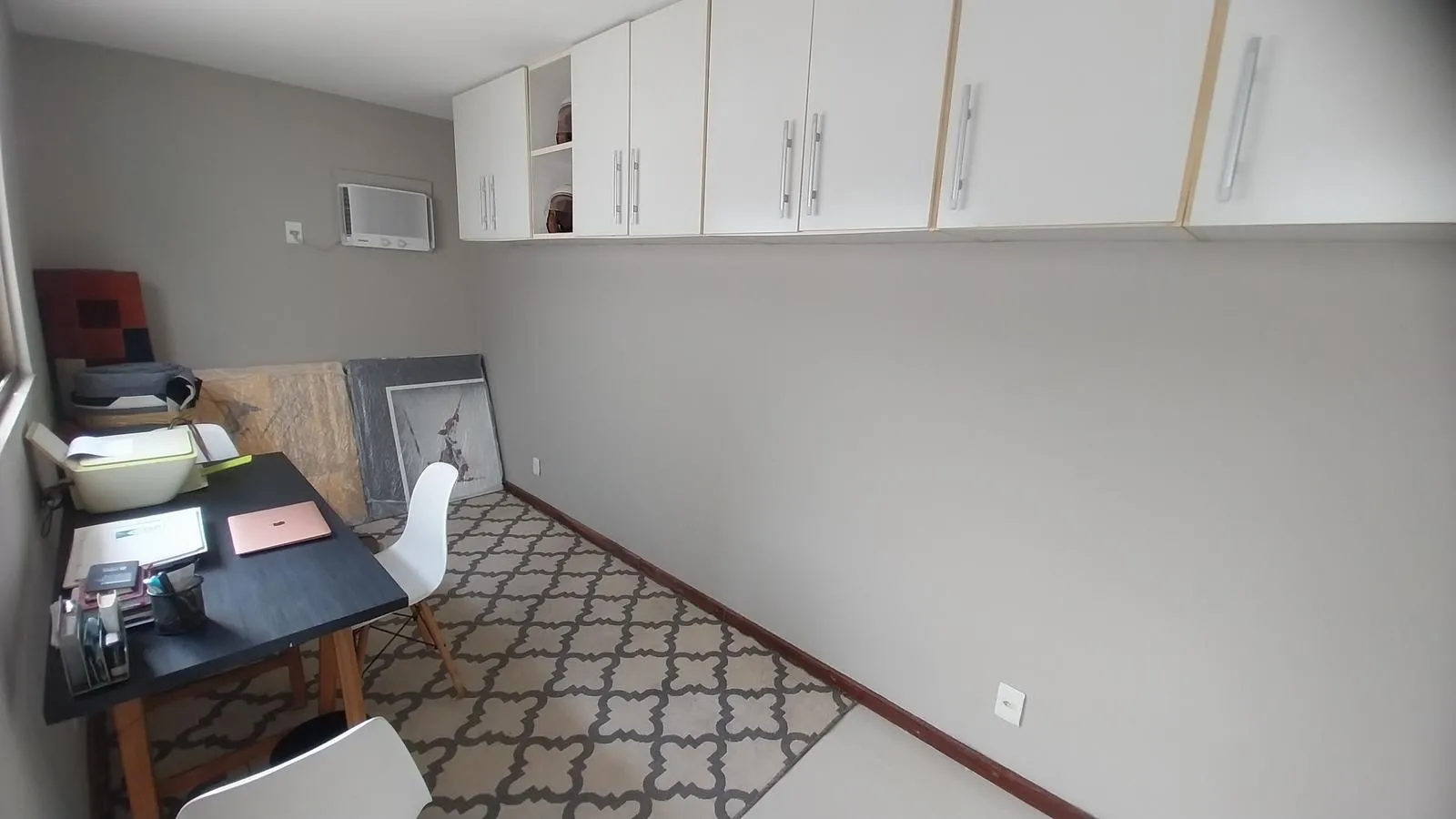 Unfurnished apartment with 4 bedrooms and 5 bathrooms — photo 53