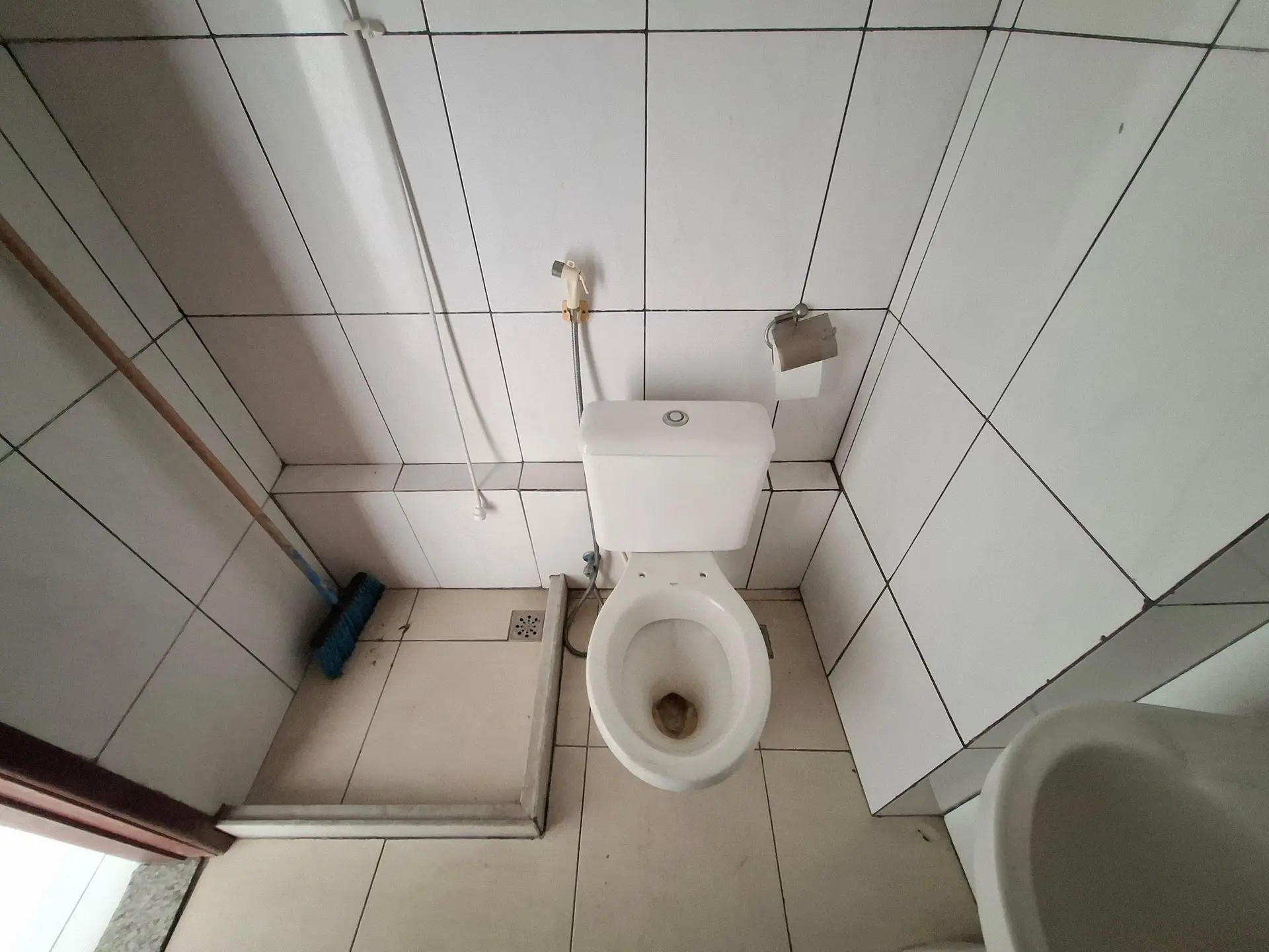 1-bedroom apartment with a compact kitchenette corner — photo 14