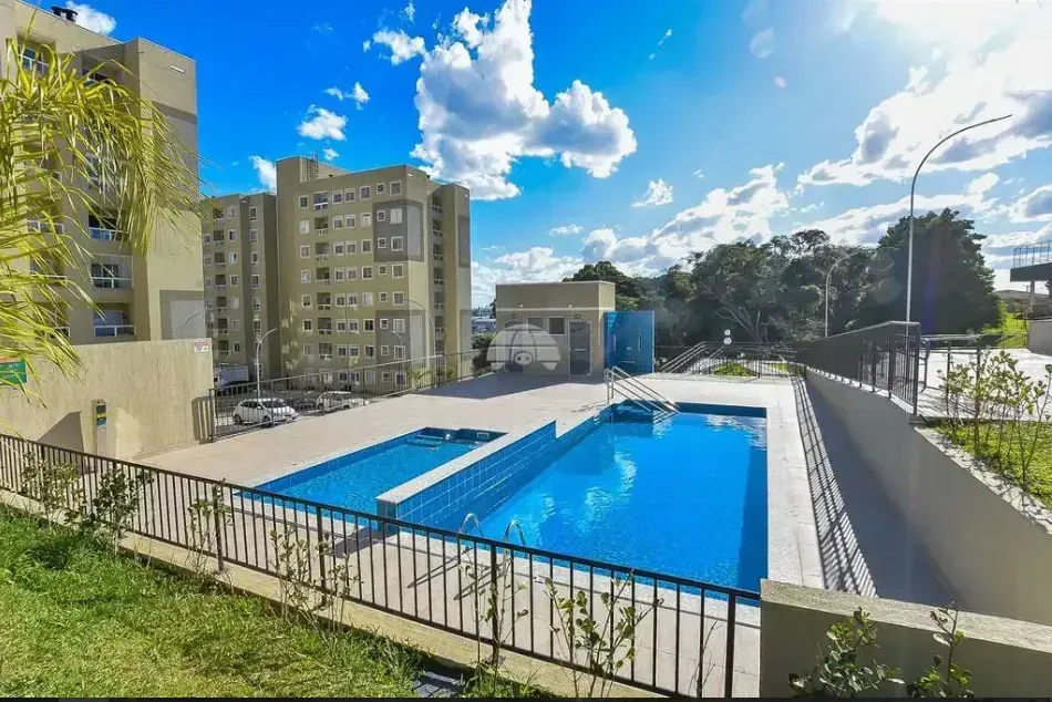 2-bedroom apartment in a building with a gym — photo 12