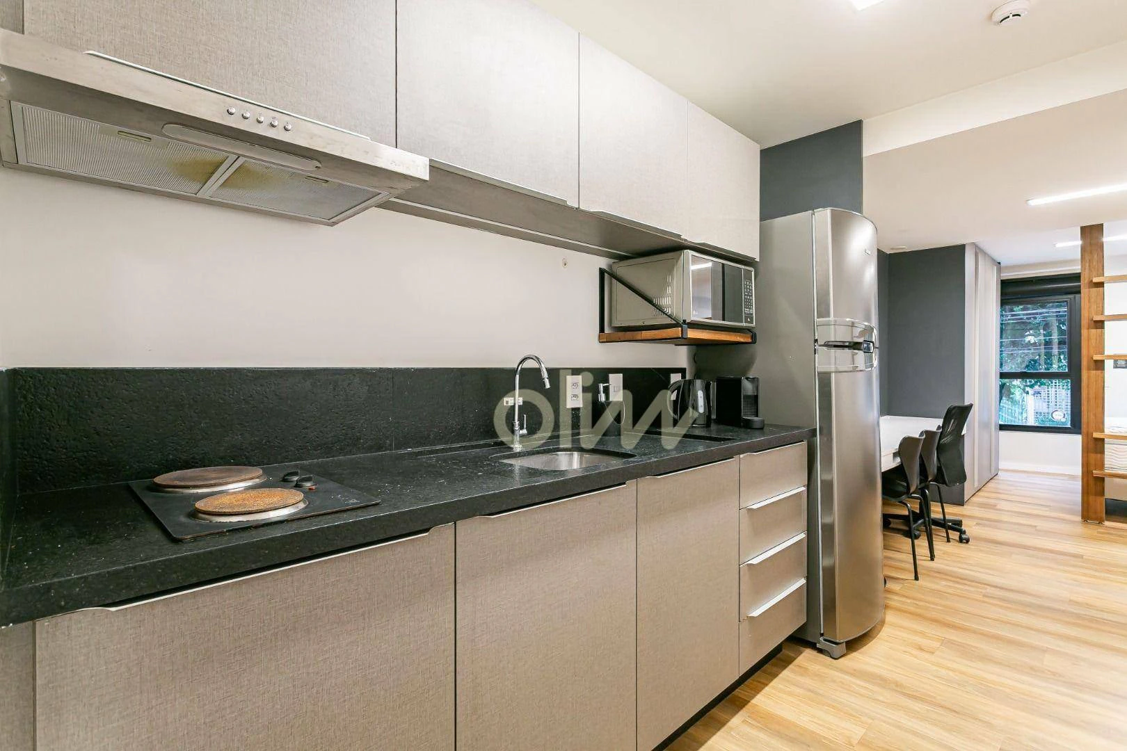 Studio mobiliado com cozinha aberta e 1 quarto suíte — photo 2