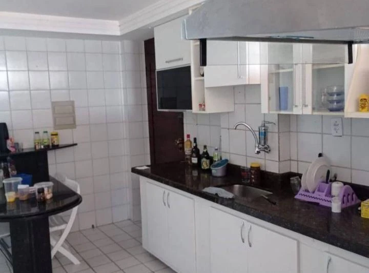 Furnished 3-bedroom apartment with an en-suite — photo 3