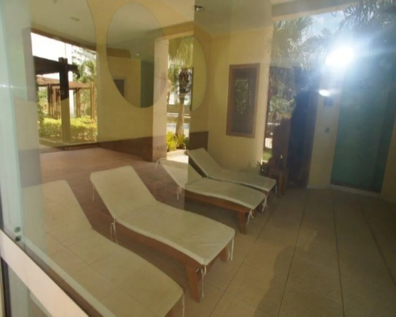 2-bedroom apartment with a mountain view — photo 31