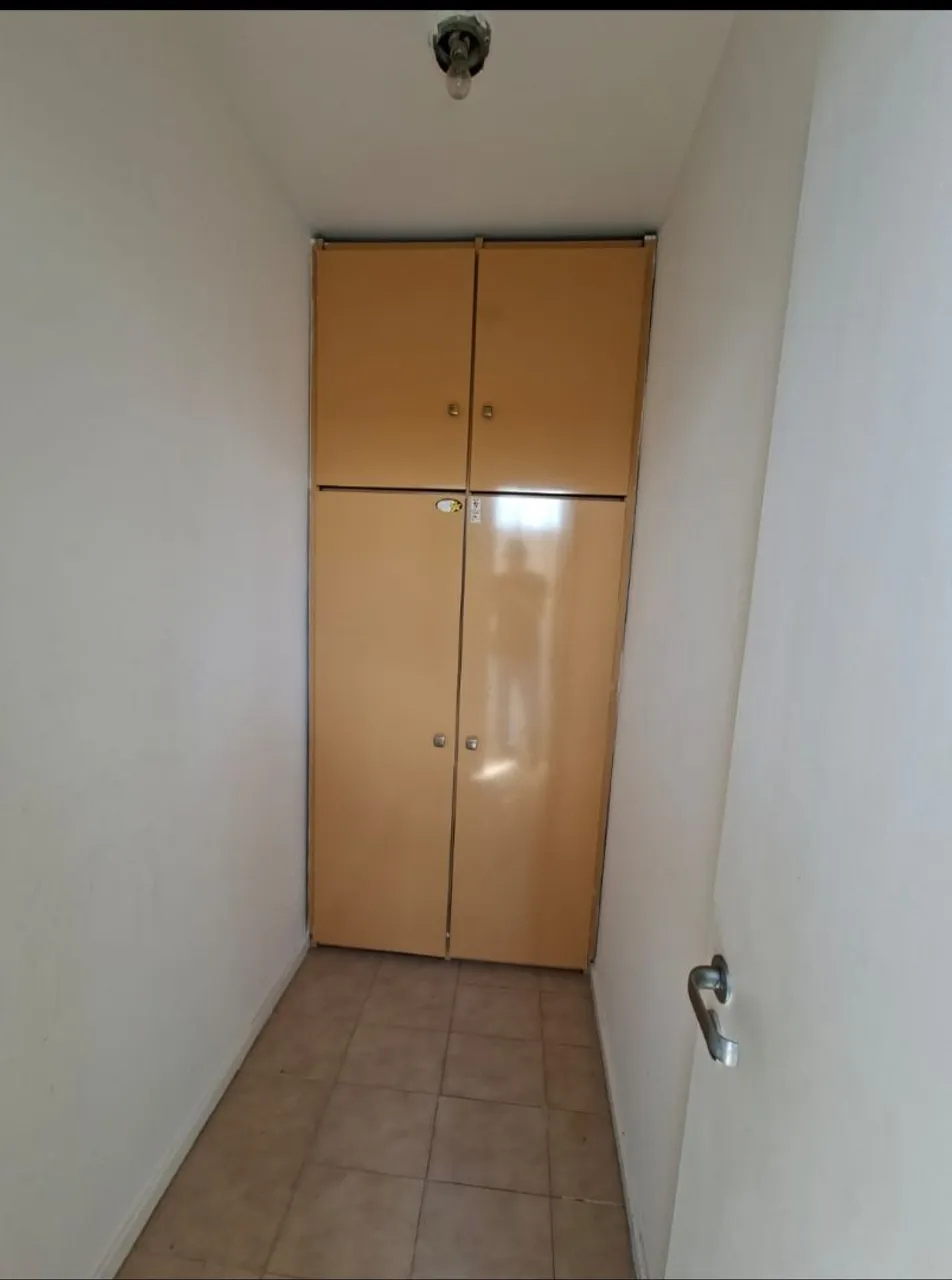 Apartamento sem mobília com 3 quartos e 1 vaga