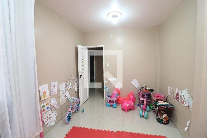 Home office in a 10-bedroom house, 747 m² — photo 14