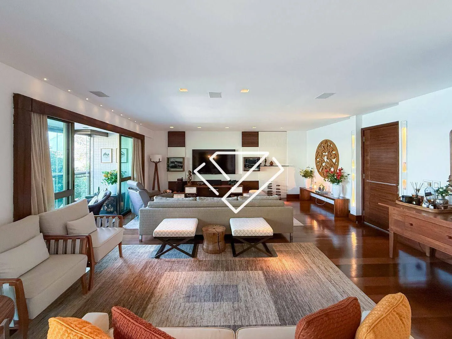 Furnished apartment with 4 en-suites and 258 m² — photo 9
