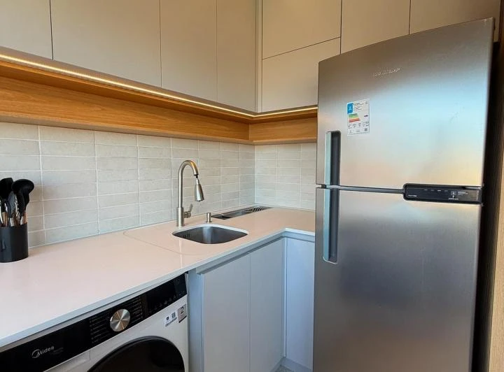 Apartamento amueblado de 28 m² con ducha de vidrio — photo 2
