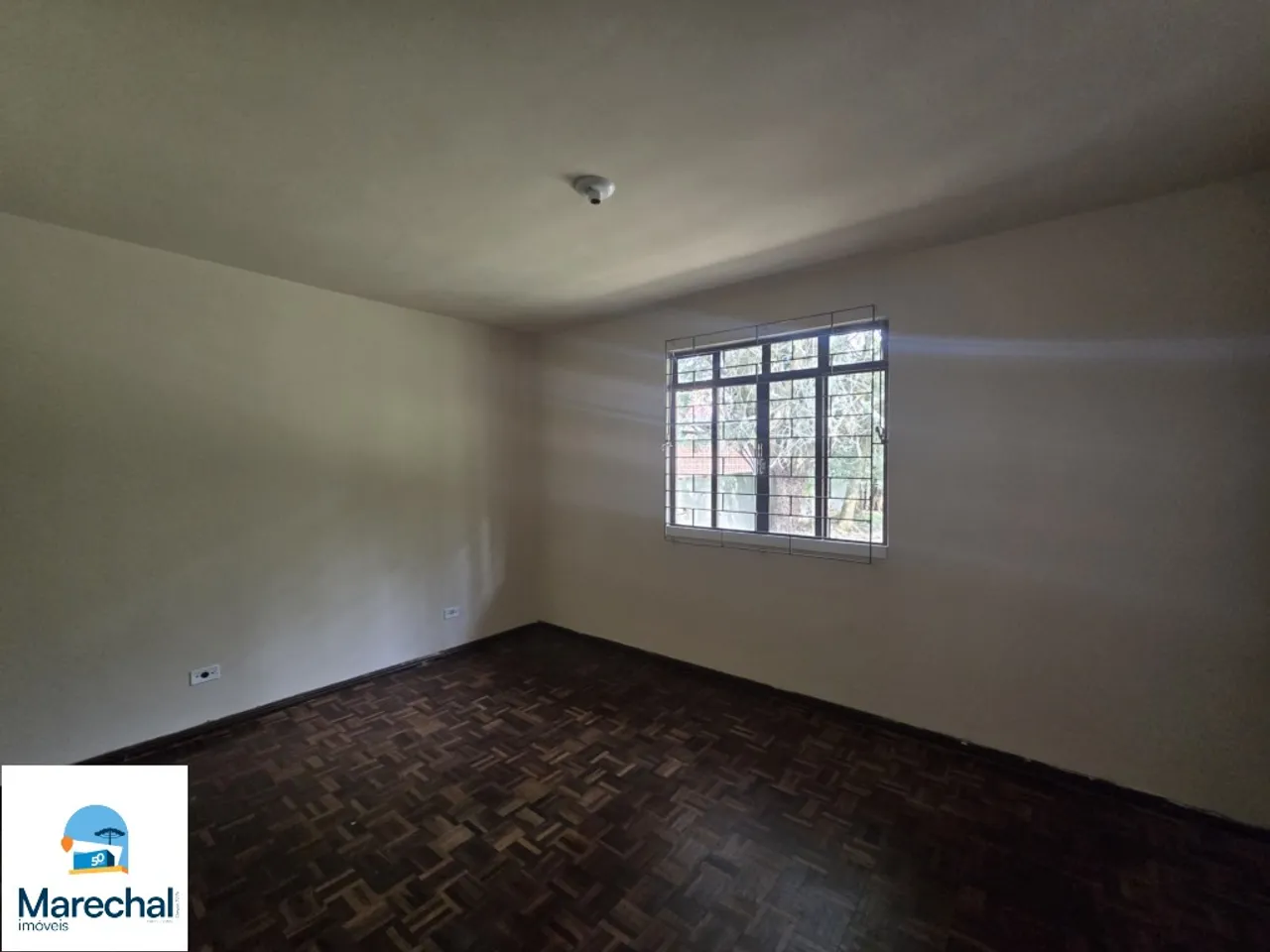 House with 3 bedrooms, 1 en-suite and 4 parking spots — photo 16