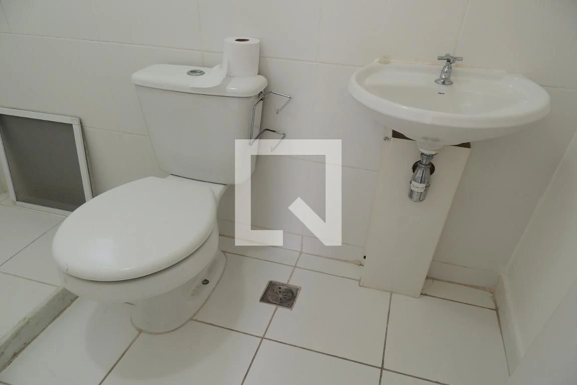 Unfurnished apartment with 3 bedrooms and open kitchen — photo 24