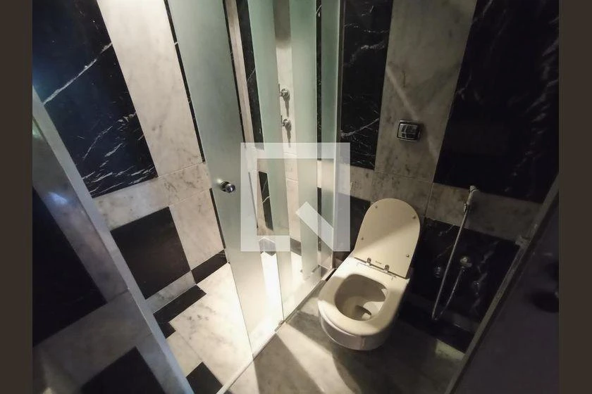 Rental apartment with 3 bedrooms and 160 m² — photo 46