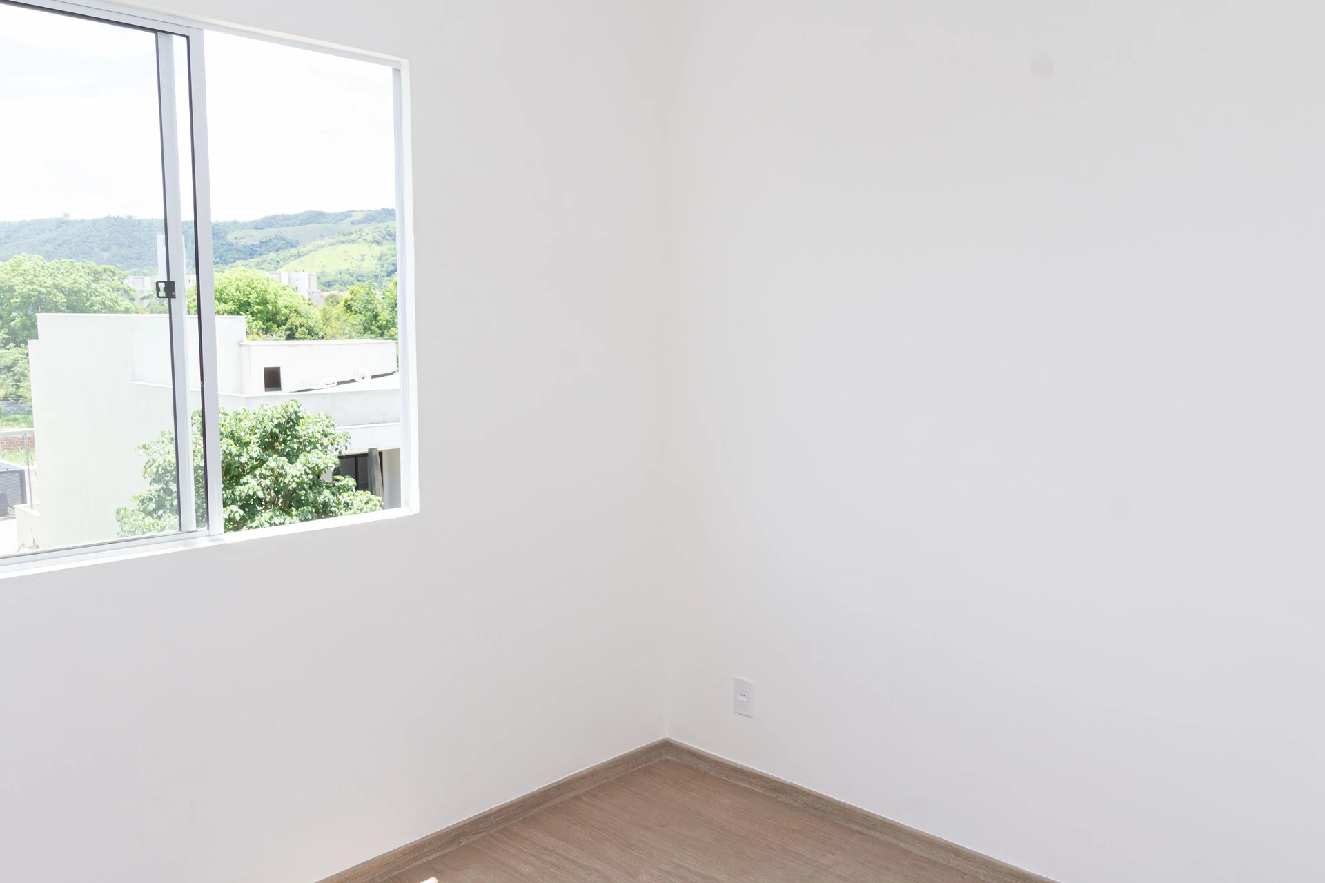 Rental apartment with 2 bedrooms and a balcony — photo 35