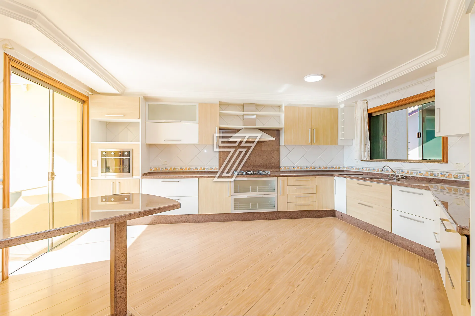 House with 4 bedrooms, 5 bathrooms and 540 m² — photo 15