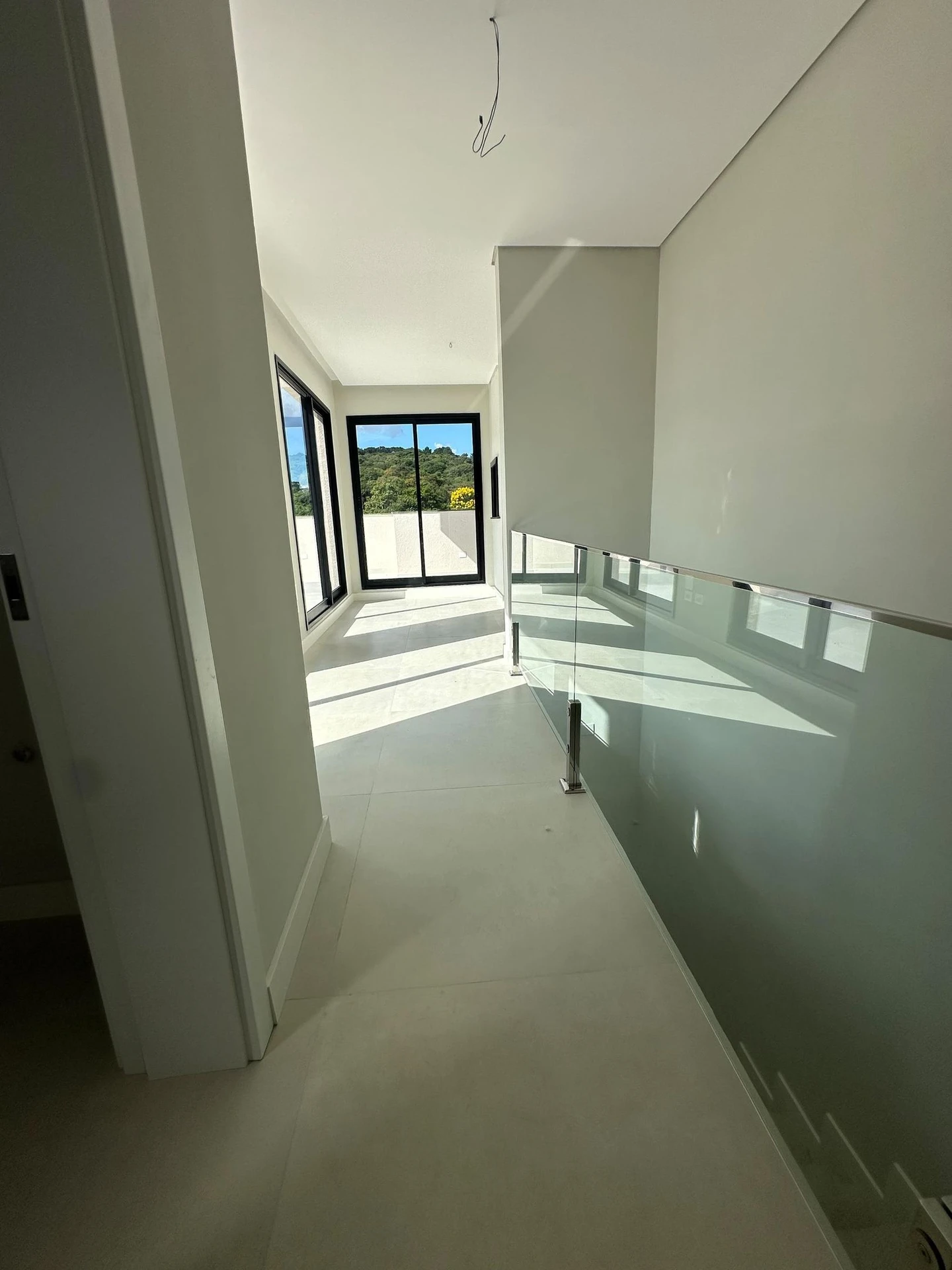 3-bedroom house with floor-to-ceiling windows in Curitiba — photo 22