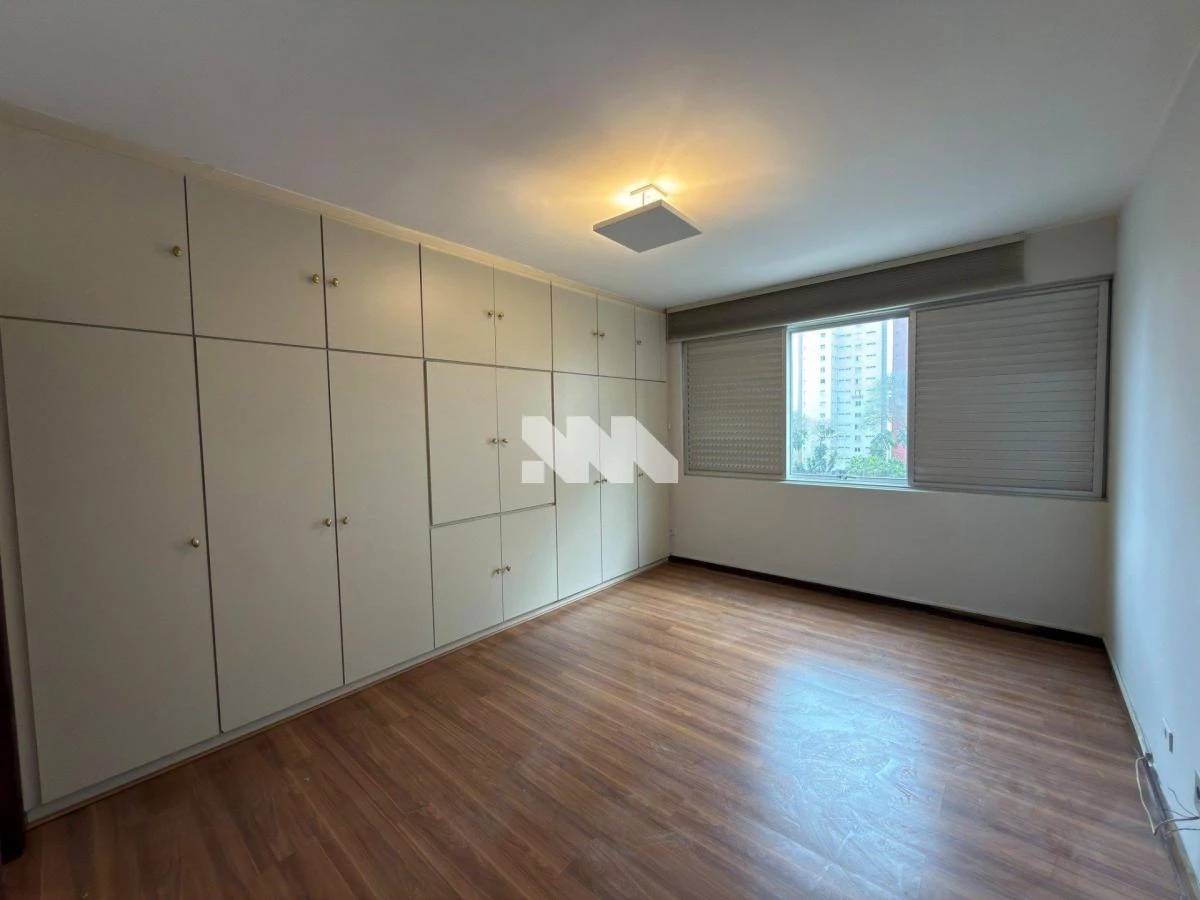 Rental apartment with a closed kitchen and gas stove — photo 21