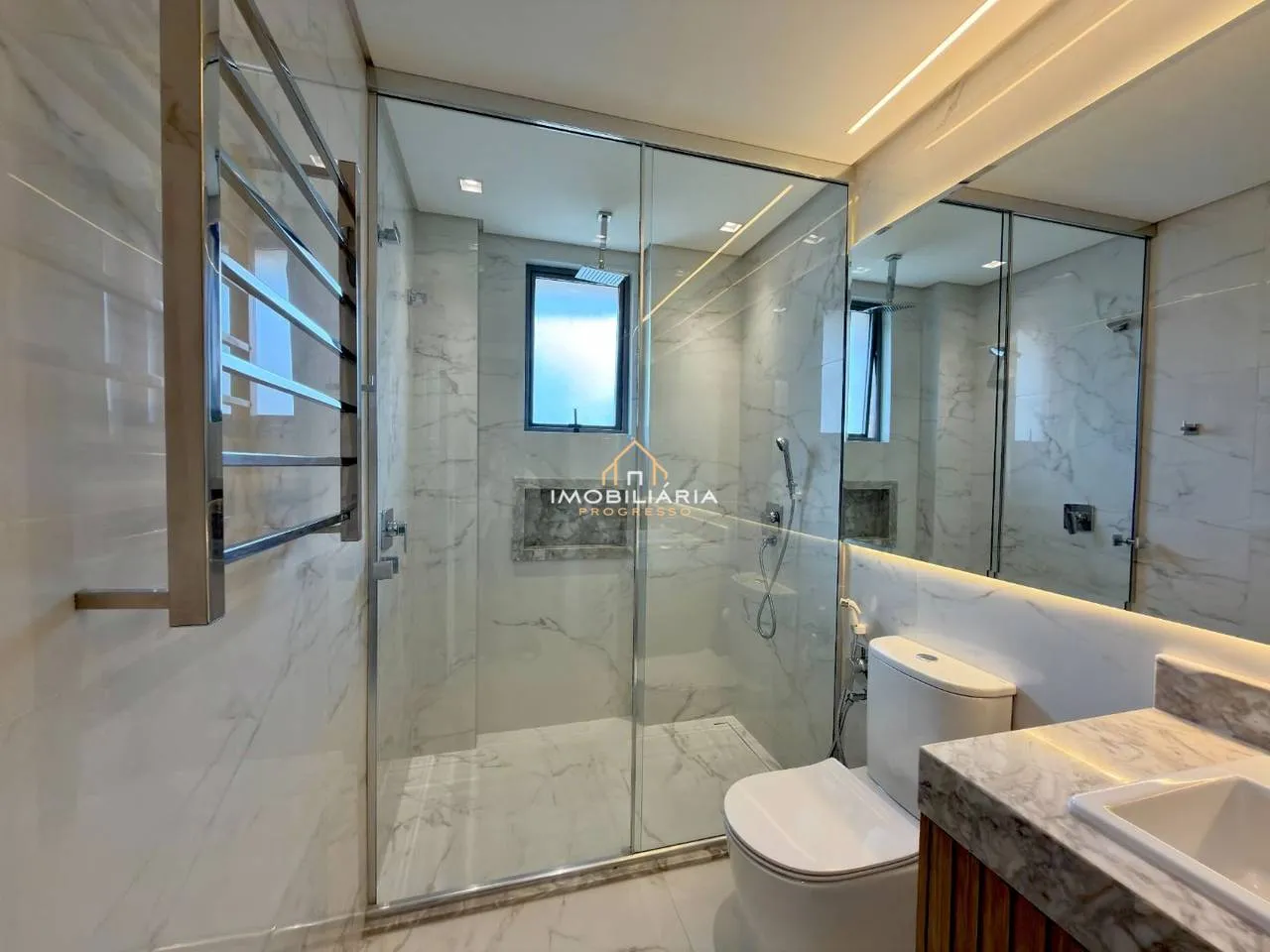 Dishwasher in a 3-bedroom apartment, 153 m² — photo 48