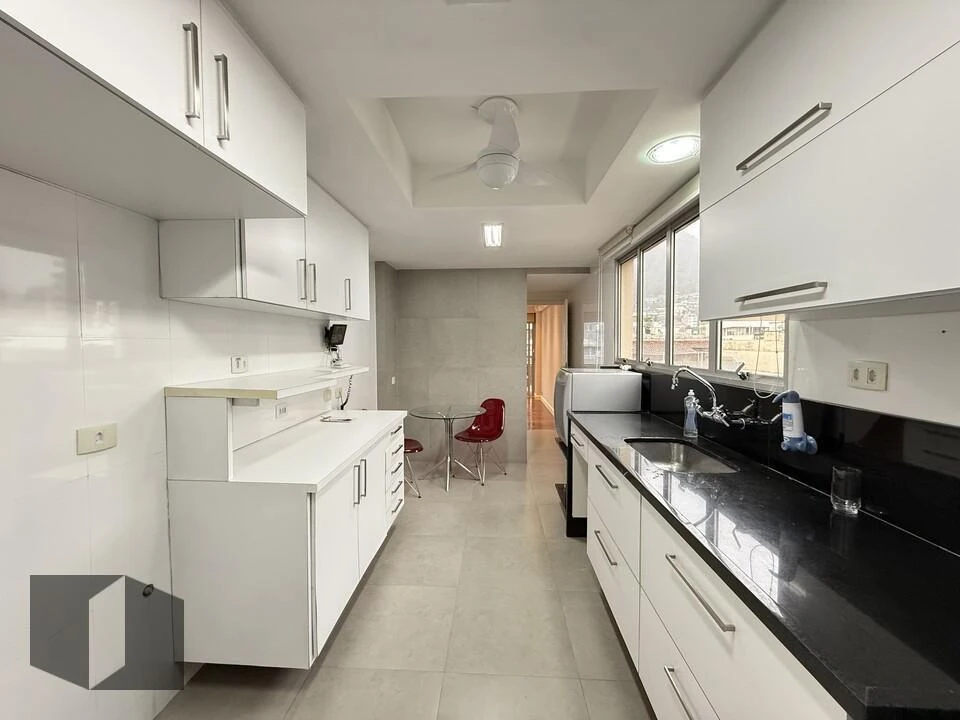4-bedroom apartment 164 m² with 2 parking spaces — photo 31