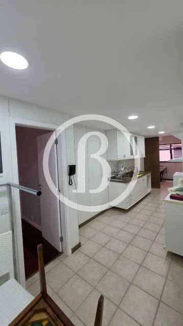 Apartamento de 130 m² com 3 quartos e varanda — photo 8