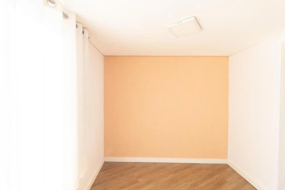 2-bedroom apartment with a grill on the balcony — photo 29